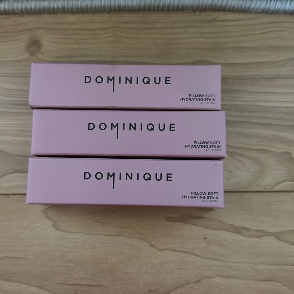 Dominique Pillow Soft Hydrating Satin
